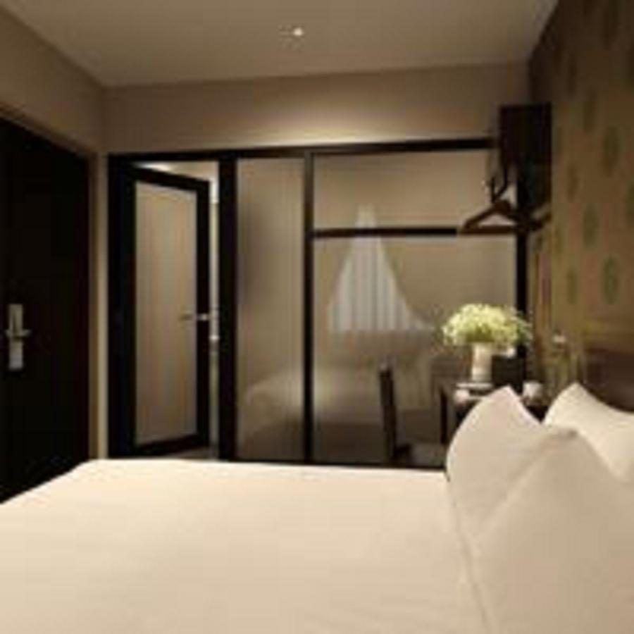 The Square Hotel Skudai Ngoại thất bức ảnh