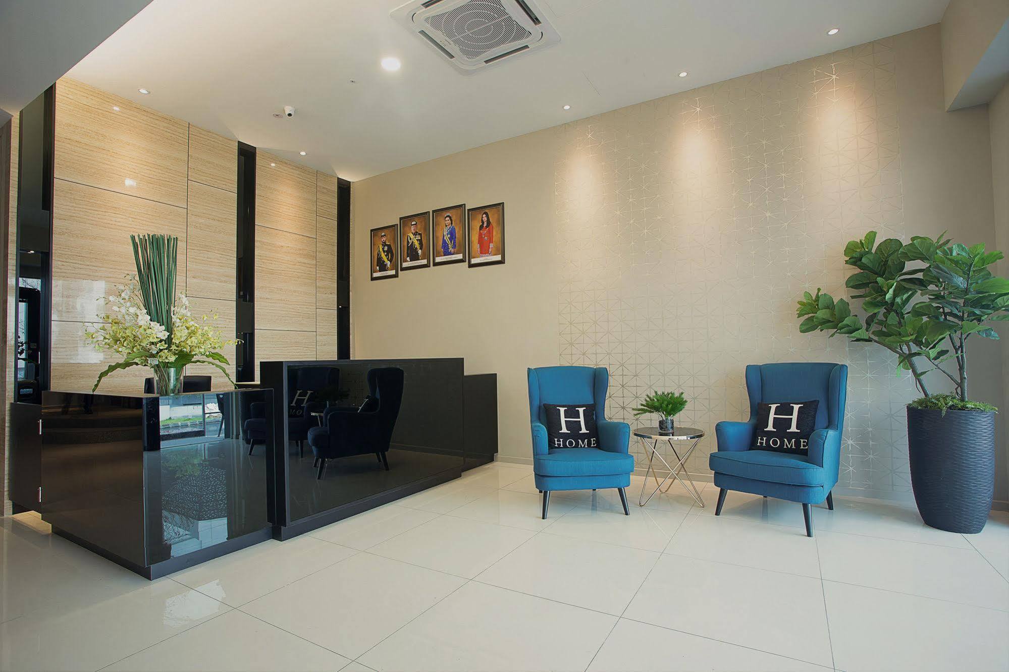 The Square Hotel Skudai Ngoại thất bức ảnh